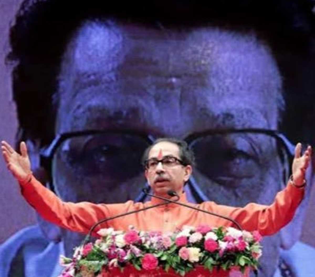 उद्धव ठाकरे ने चुनाव आयोग से धर्म के आधार पर वोट मांगने के कारण मोदी, शाह पर कार्रवाई की मांग की उद्धव ठाकरे ने चुनाव आयोग से धर्म के आधार पर वोट मांगने के कारण मोदी, शाह पर कार्रवाई की मांग की